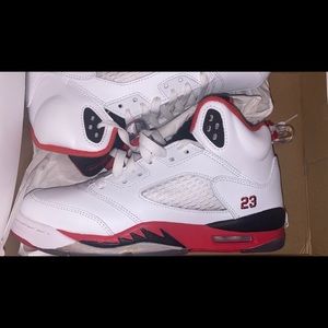 Air jordan 5 never worn